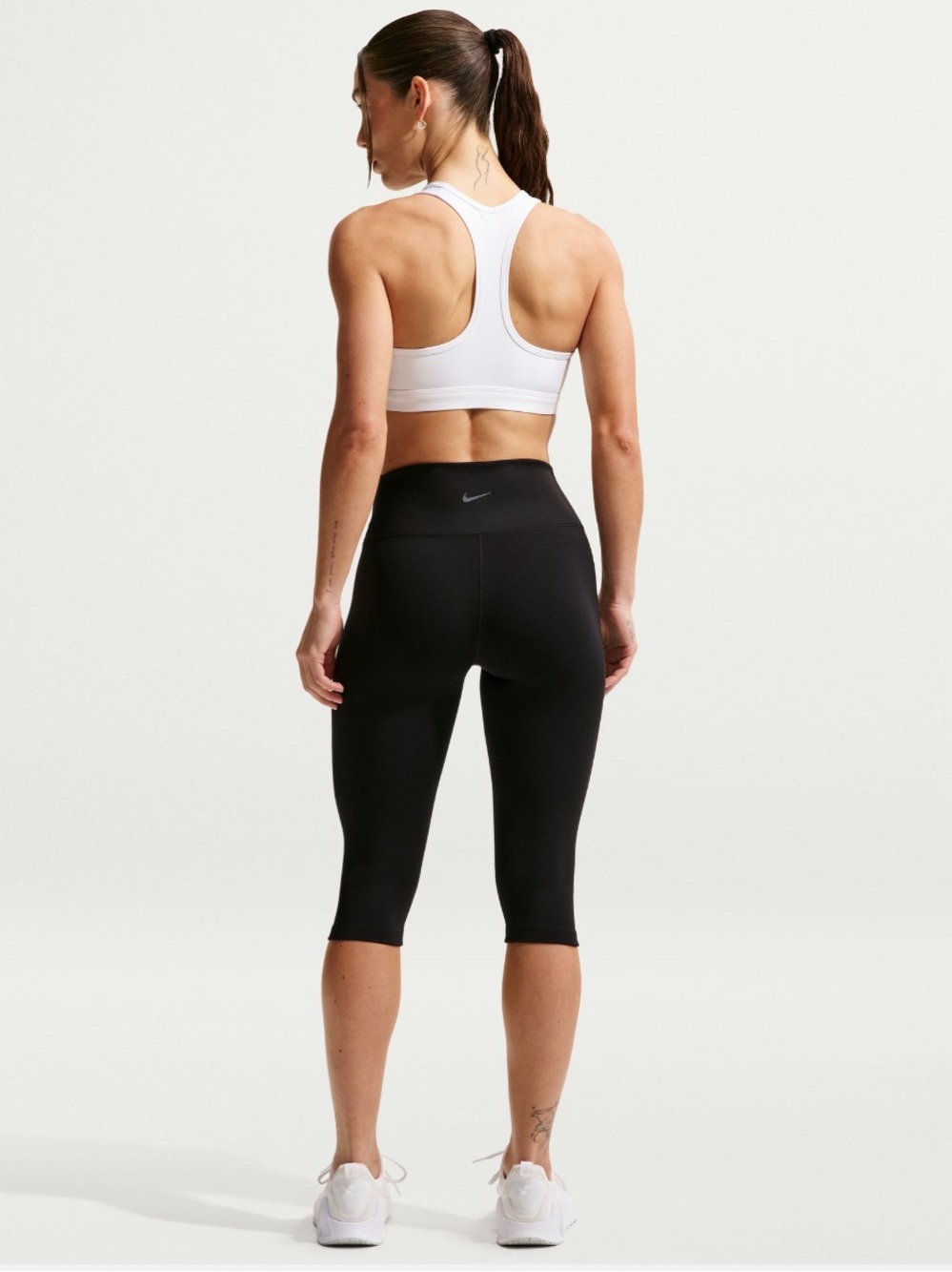 Nike Women's Swoosh Medium Support Padded Sports Bra - Picture 2 of 4